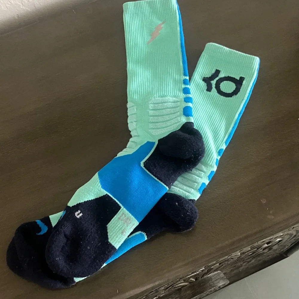 Nike KD Hyper-elite Socks Pre Owned 
Large - Picture 2 of 4